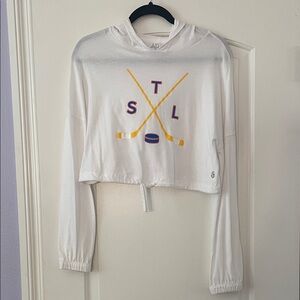 STL Hockey Cropped Tee